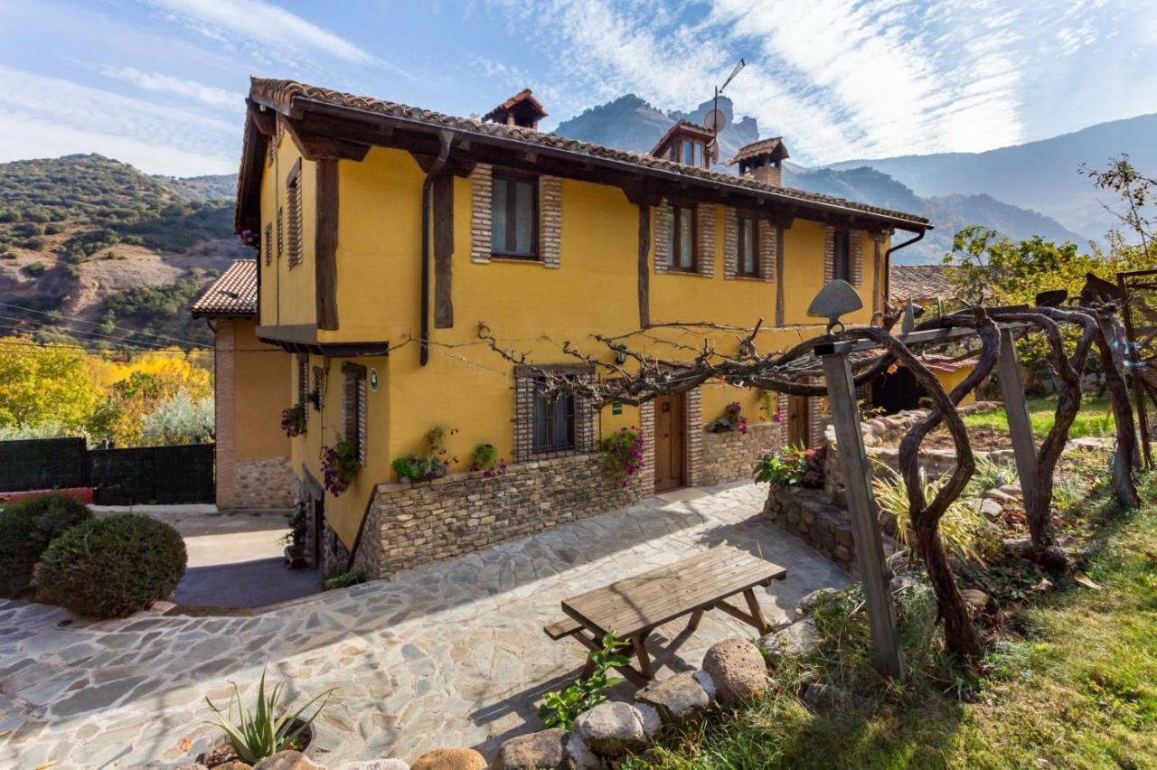 Pensjonat Casa Senderuela Panzares Zewnętrze zdjęcie