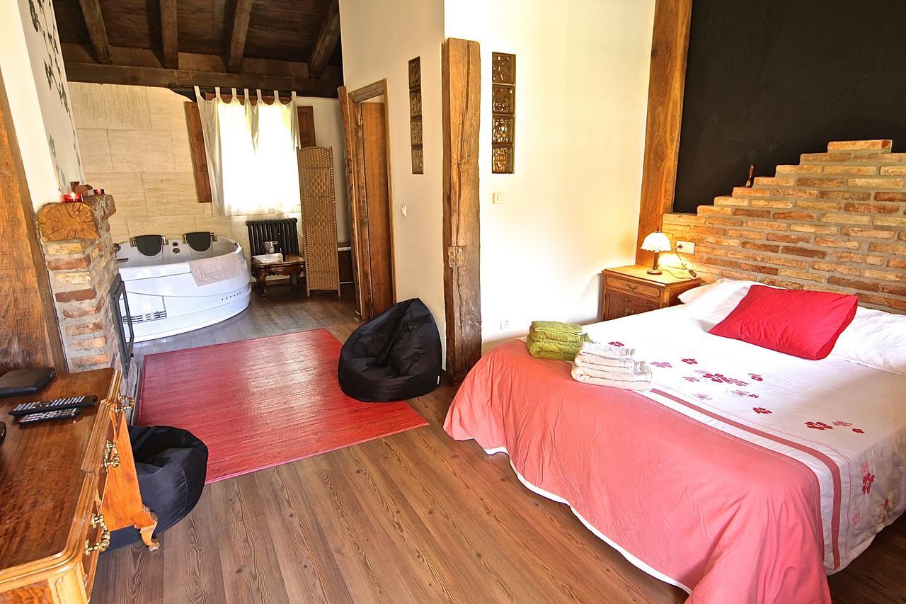 Pensjonat Casa Senderuela Panzares Zewnętrze zdjęcie