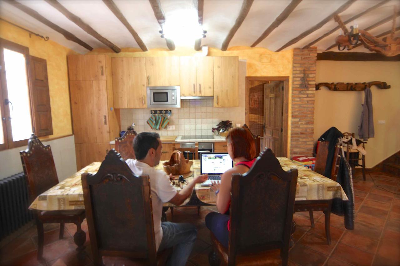 Pensjonat Casa Senderuela Panzares Zewnętrze zdjęcie